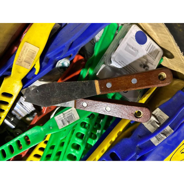 Assorted Tools- Cheap Condition : NewAssorted tools Empire T Bevel 130 Stainless steel @ $20 each Supercraft Fencing Pliers 272mm @ $30Empire Polysteel tri-square @ $15Painter knife scrapper @ $15Empire Line Level @ $10Come down and take a look at these f